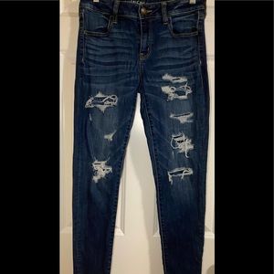 EUC American Eagle Outfitters distressed jegging.